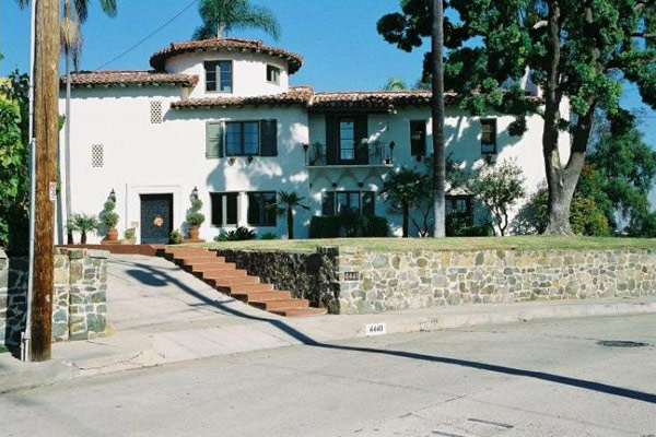 Beth Sarim - Fin du monde en 1925 - Manoir pour les Abraham, Isaac et Jacob